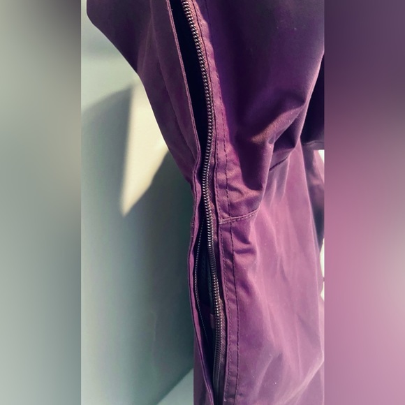 Women’s 686 Ski Jacket - Picture 10 of 12